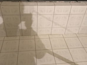 陽臺瓷磚這樣貼對嗎 需要讓裝修公司返工嗎